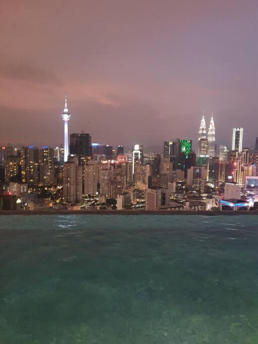 Infinity Pool/ Lucentia Bbcc, Near Lalaport, Pnb118, Klcc Appartement Kuala Lumpur Buitenkant foto
