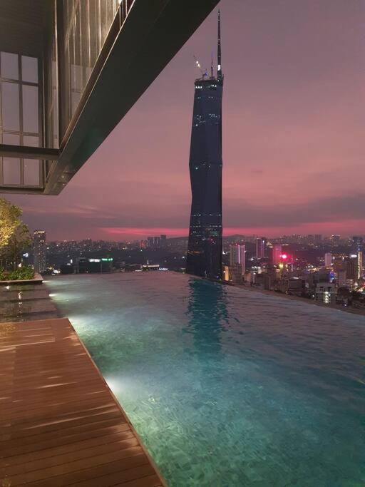 Infinity Pool/ Lucentia Bbcc, Near Lalaport, Pnb118, Klcc Appartement Kuala Lumpur Buitenkant foto